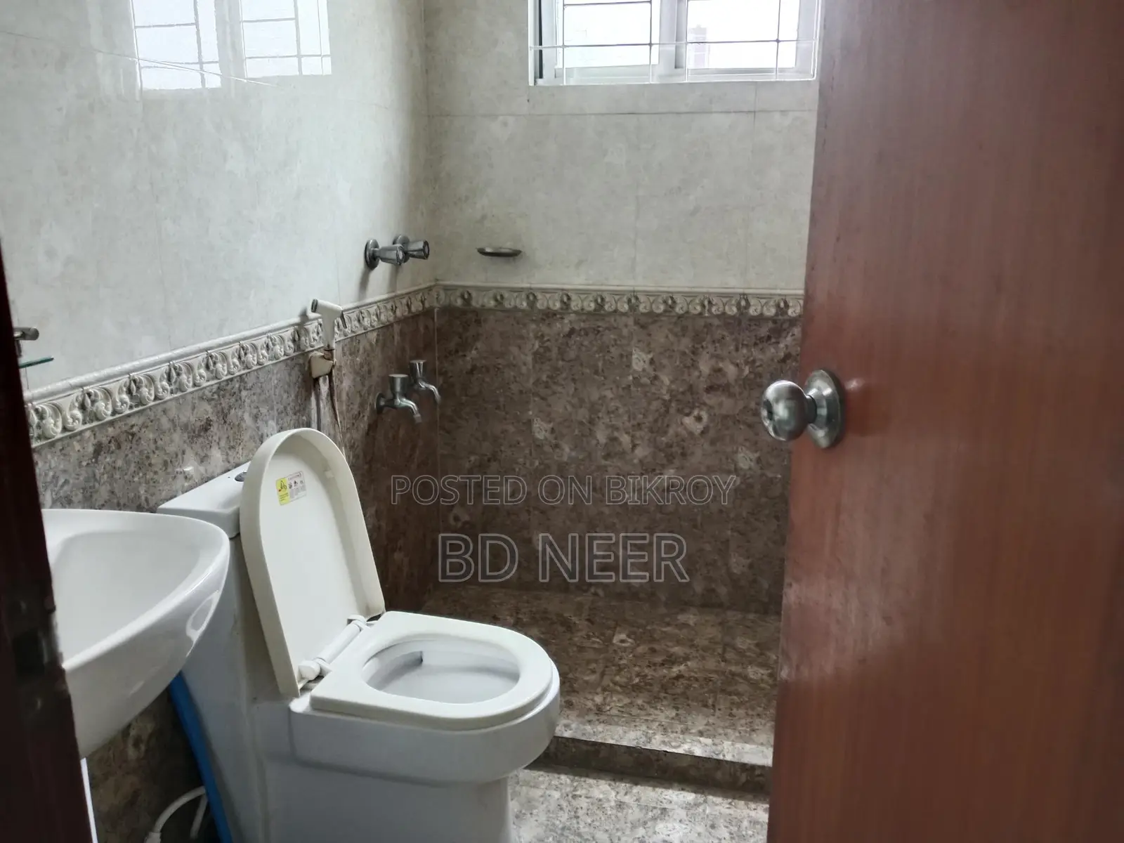 nice 3 Bed room apt available in banani in Banani