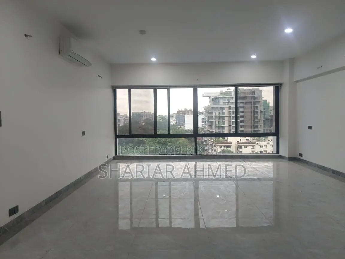 Well Decorated 4000 Sqft (GYM_POOL) Apartment For Rent In Gulshan-2 in Gulshan