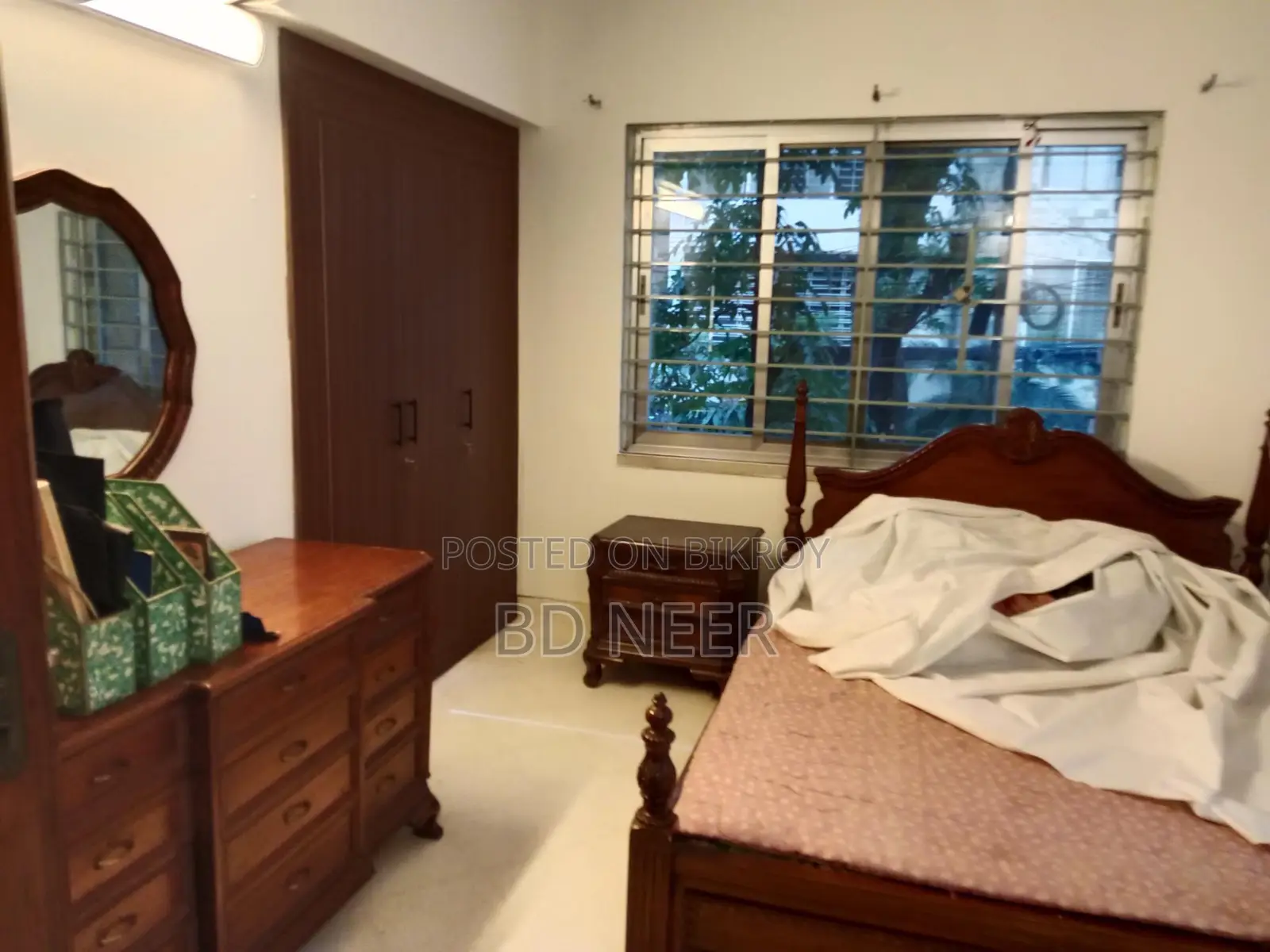Duplex semi furnish 4 Bed room apt rent in banani North in Banani