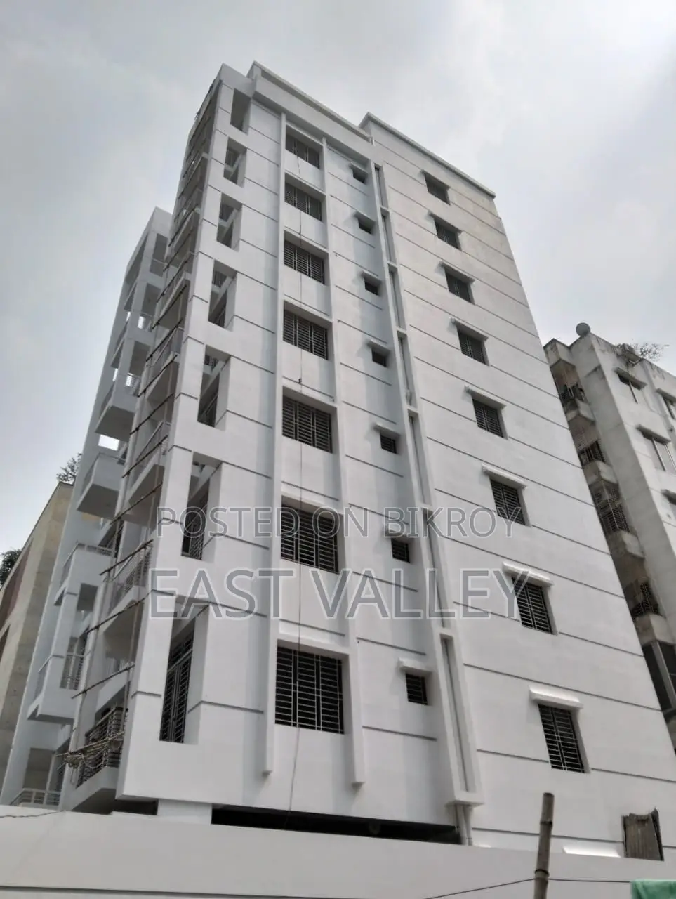 Almost Ready 1500 sqft flat for sale in Bashundhara R/A, Dhaka-1229 in Basundhara