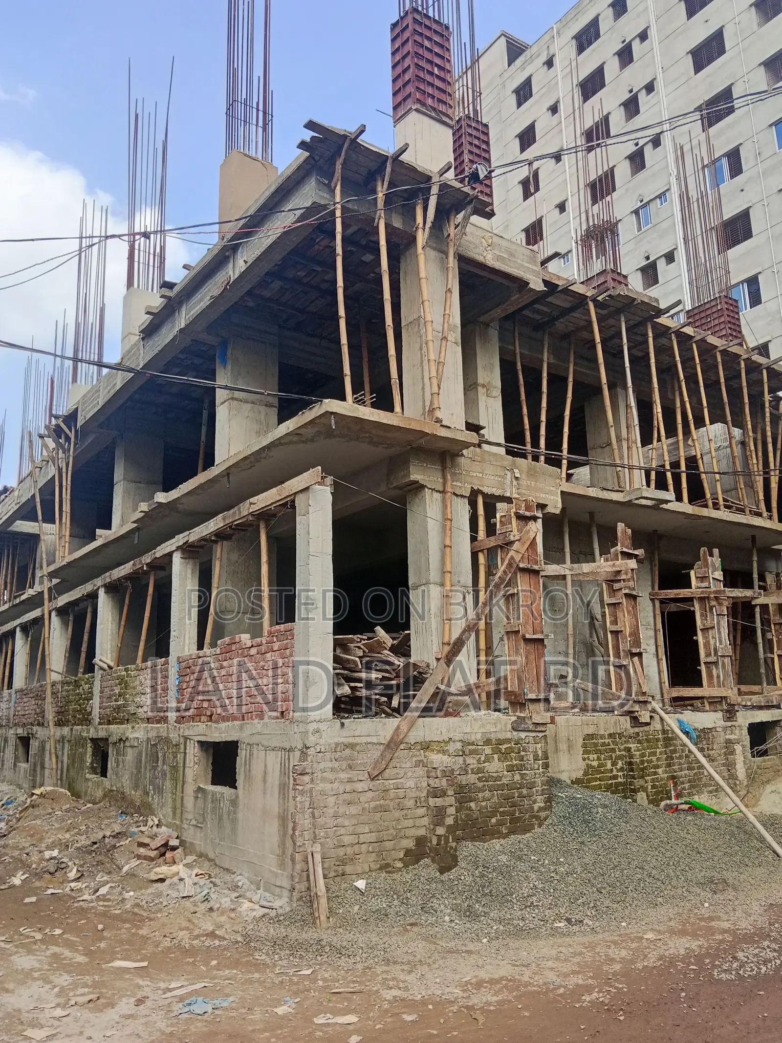 FLAT FOR SALE (1326 SFT + SHOP 85 SFT). in Dhanmondi