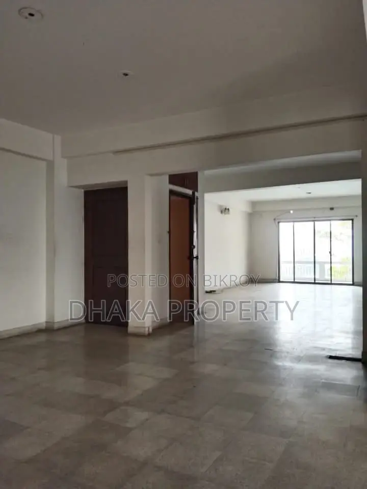 Office Space Rent in Banani (2500-Sqft) in Banani