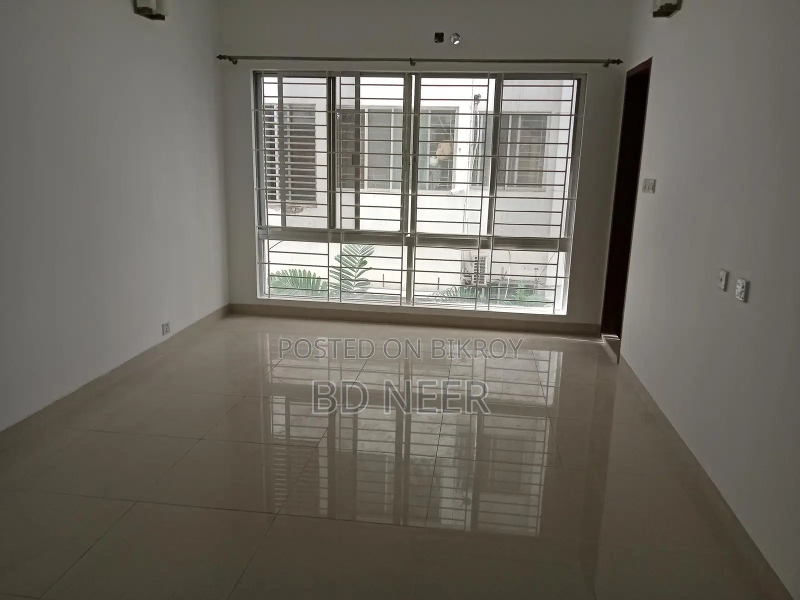 good looking 3 Bed room 2700 sft apt available in Gulshan 2 in Gulshan