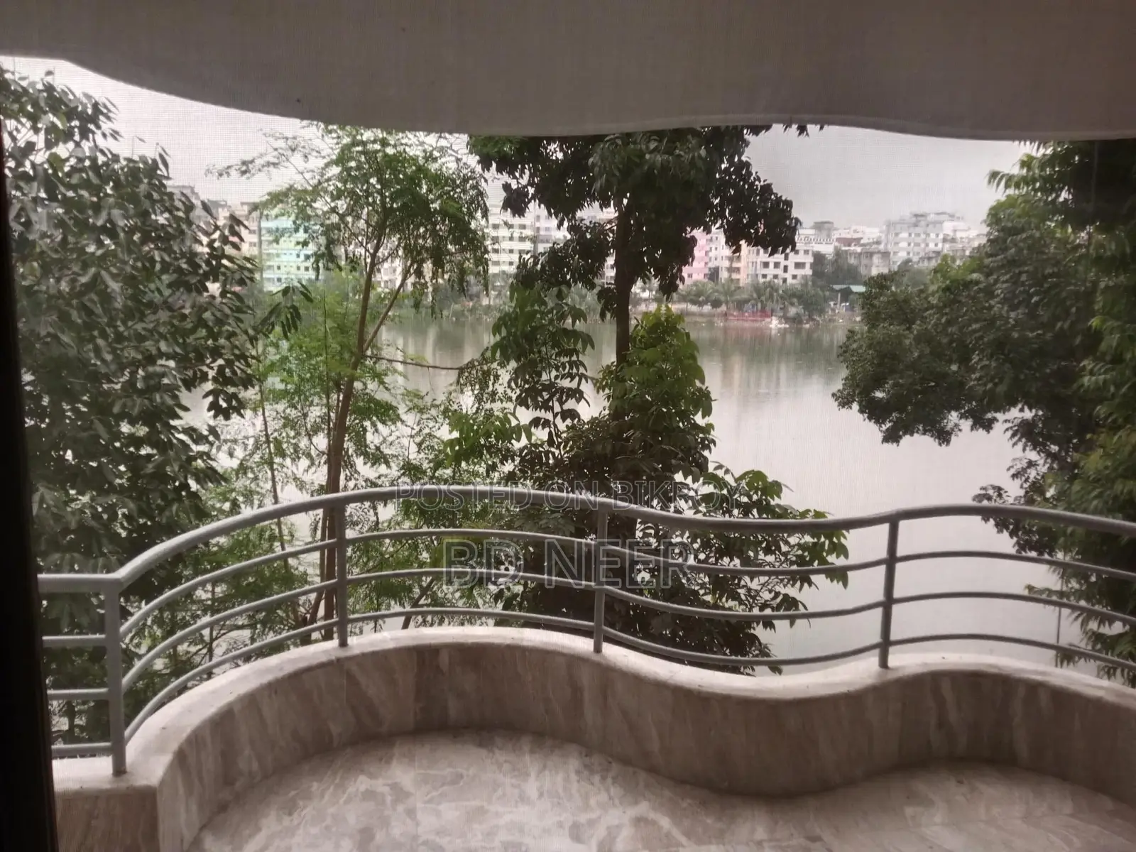 lake view 3800 sft 4 Bed room apt available in Gulshan in Gulshan