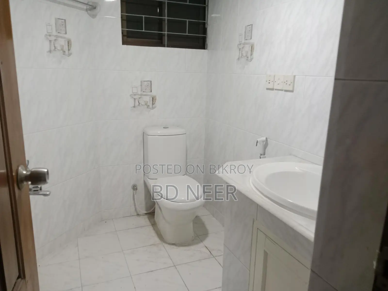 lake view 3800 sft 4 Bed room apt available in Gulshan in Gulshan