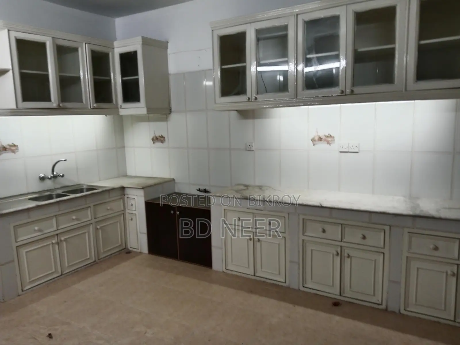 lake view 3800 sft 4 Bed room apt available in Gulshan in Gulshan