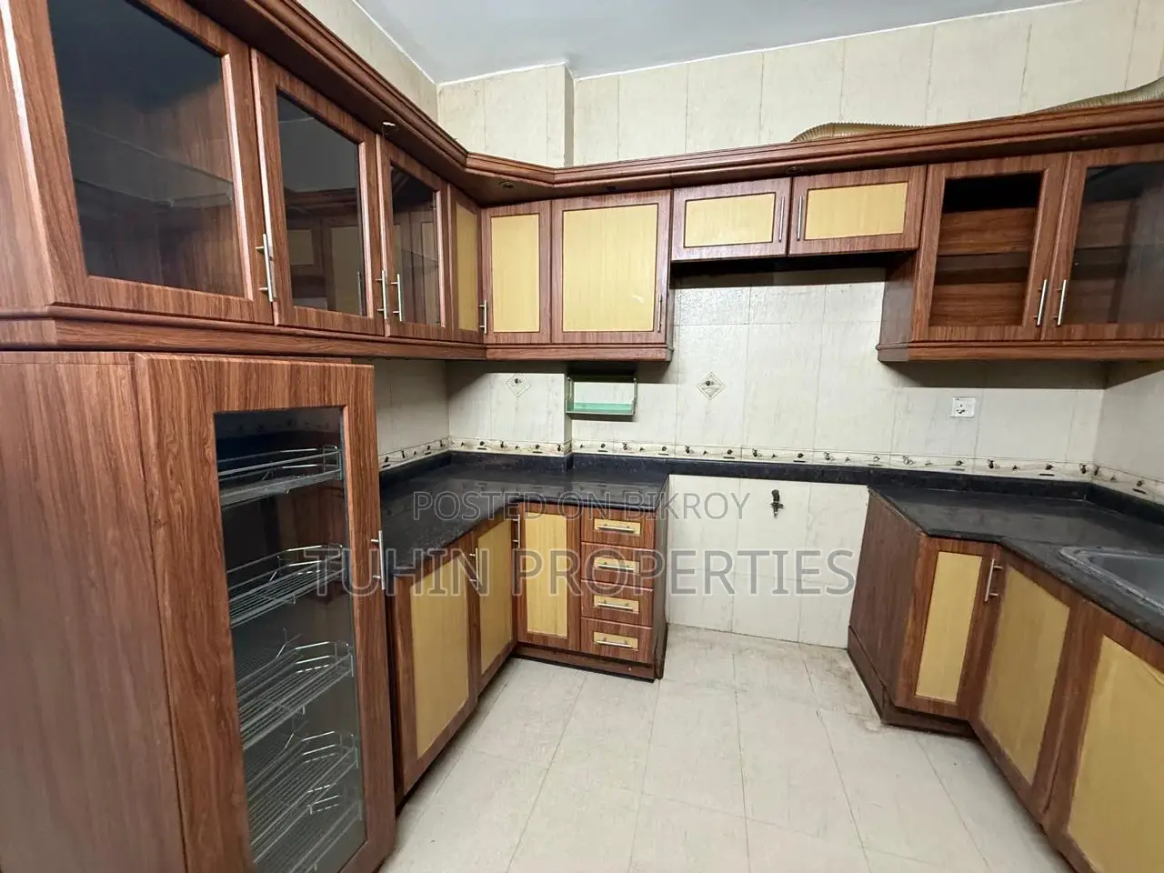 4-Bedroom Apartment in Banani for Sale in Banani