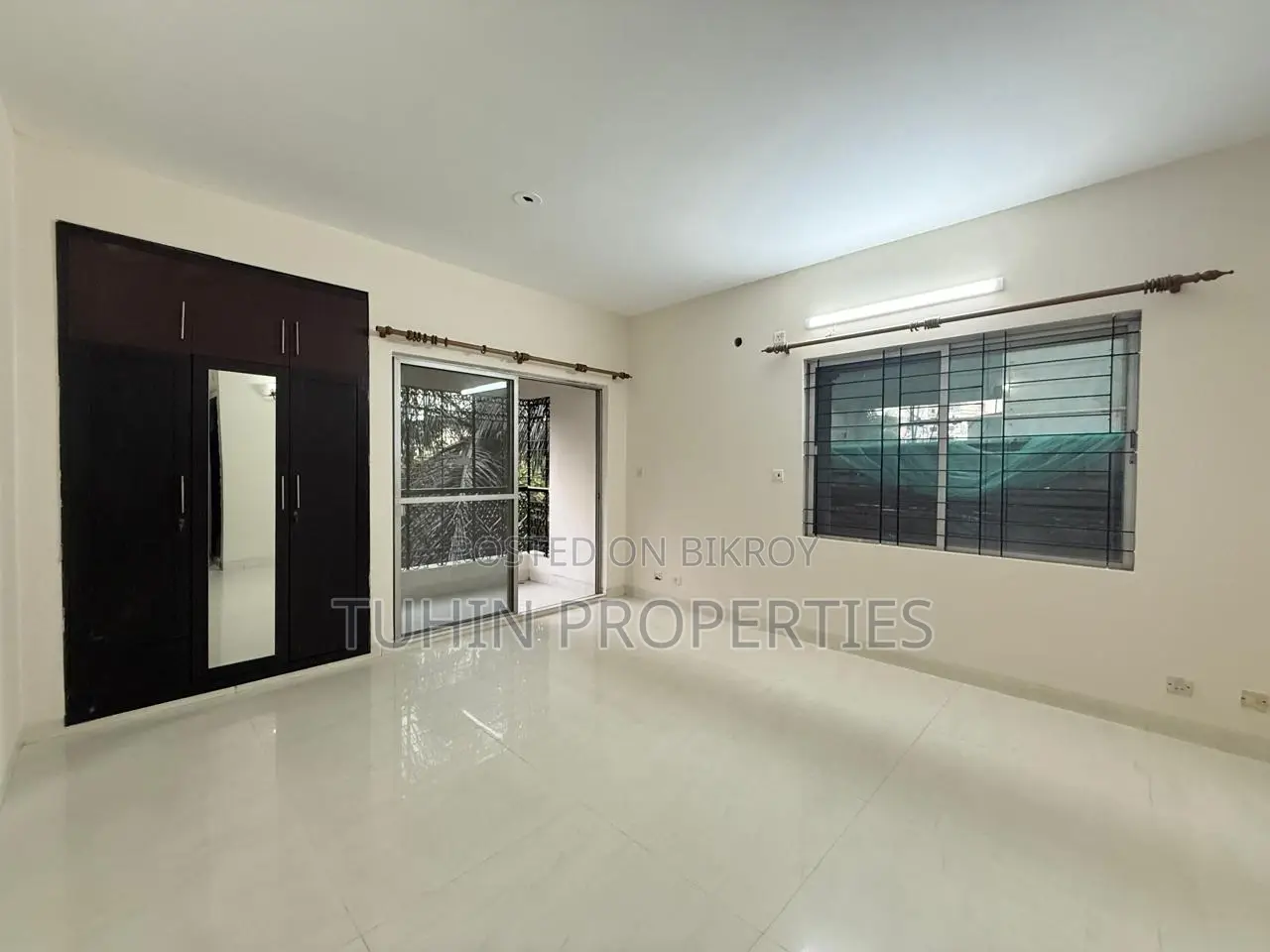 4-Bedroom Apartment in Banani for Sale in Banani