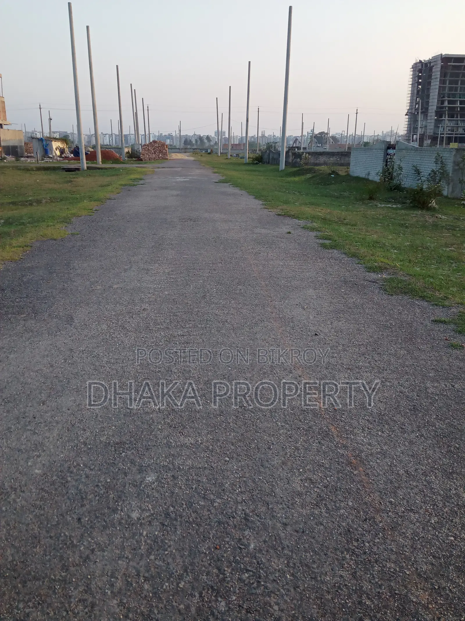 5 Katha North-Facing Land Near 300ft Road, Sector 7 in Purbachal