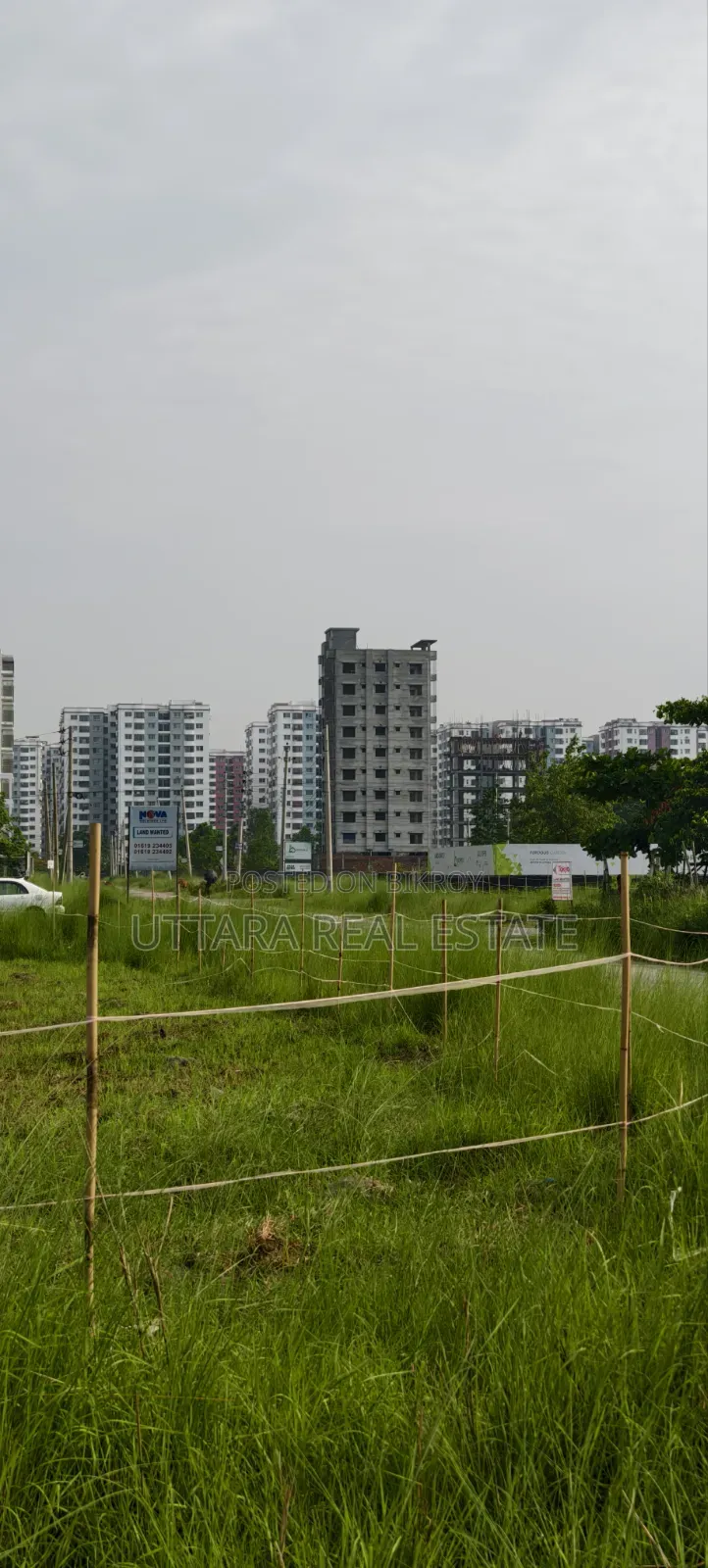 12 Katha plot for sale in Uttara RAJUK Sector 17, G Block, 110-foot road in Uttara