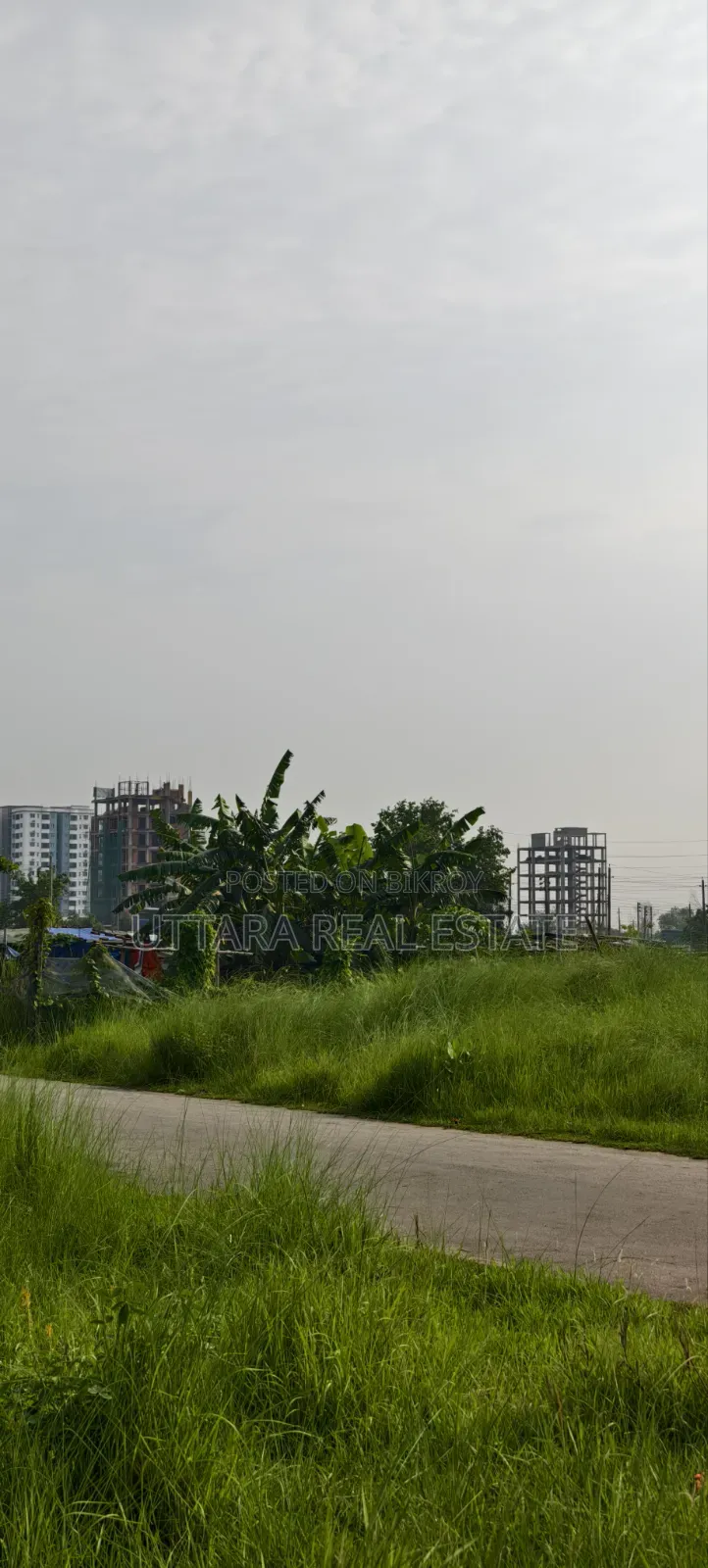 12 Katha plot for sale in Uttara RAJUK Sector 17, G Block, 110-foot road in Uttara