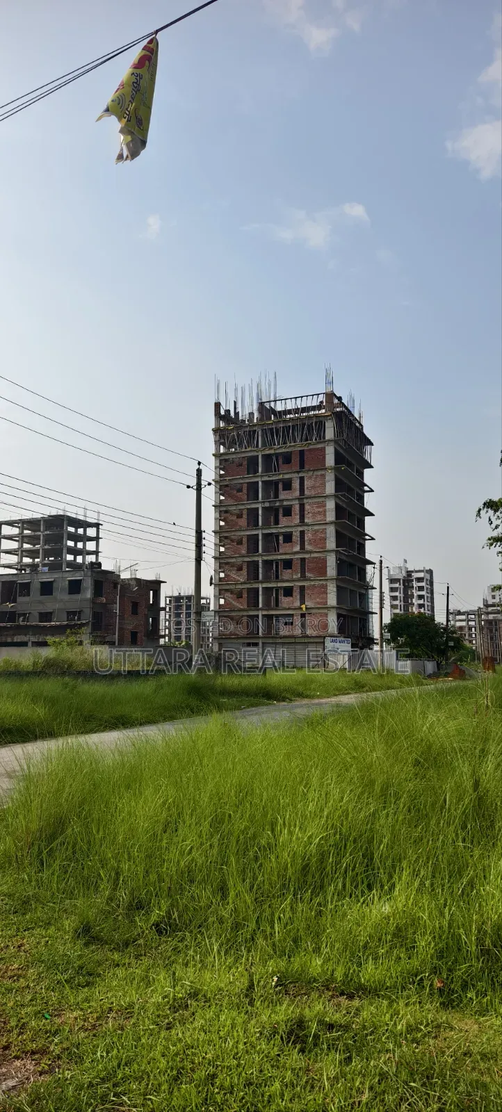 12 Katha plot for sale in Uttara RAJUK Sector 17, G Block, 110-foot road in Uttara