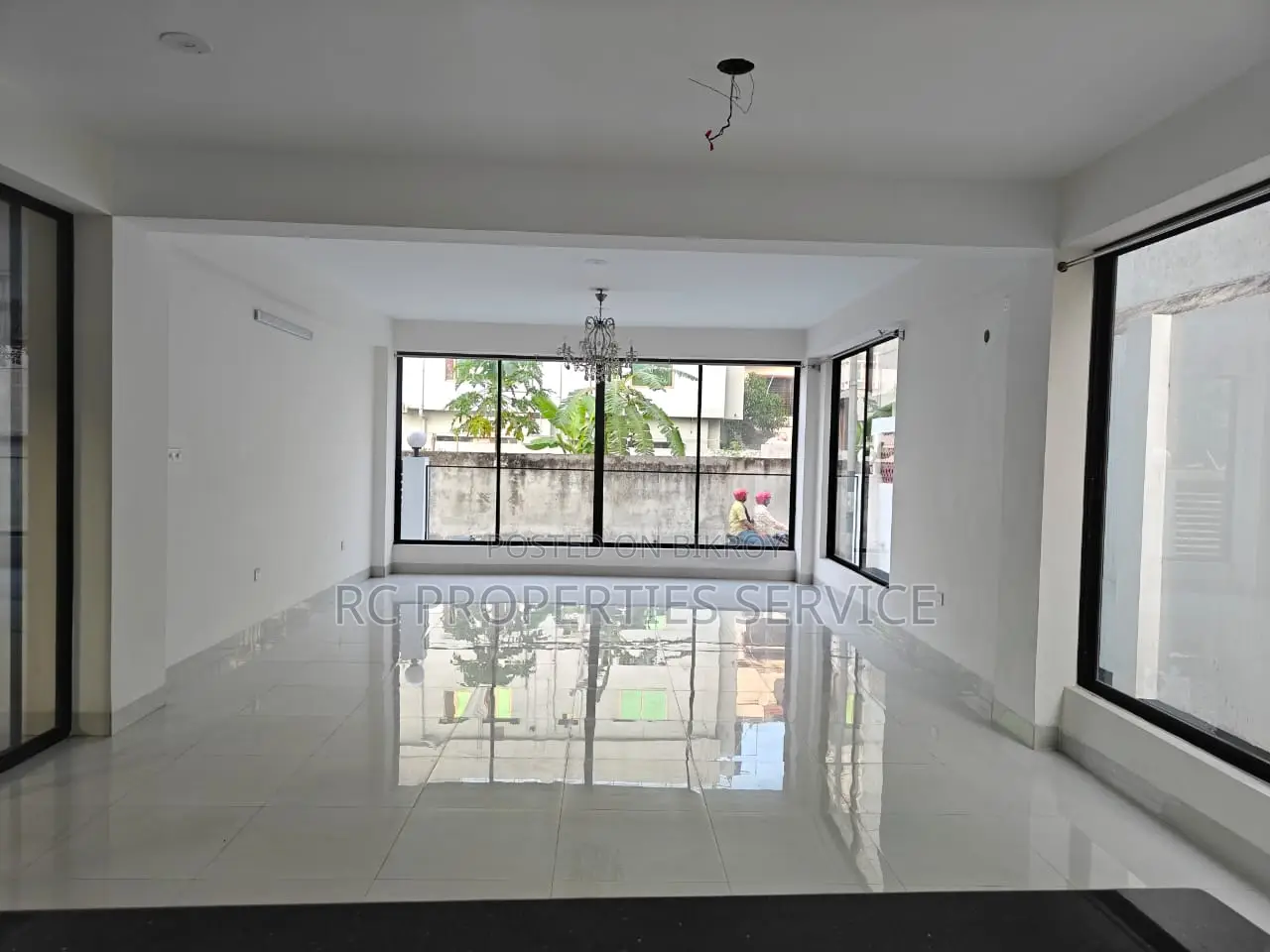 4200sft Nice Office Building Rent in Nikunjo-1 in Khilkhet
