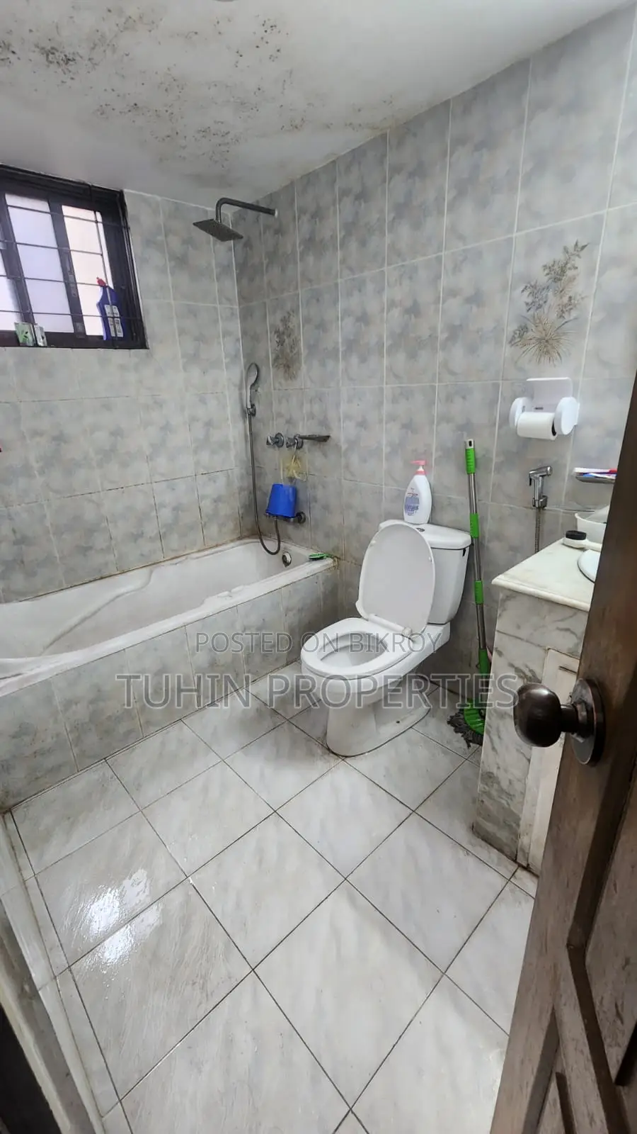 4bdrm Apartment in Banani for Sale in Banani