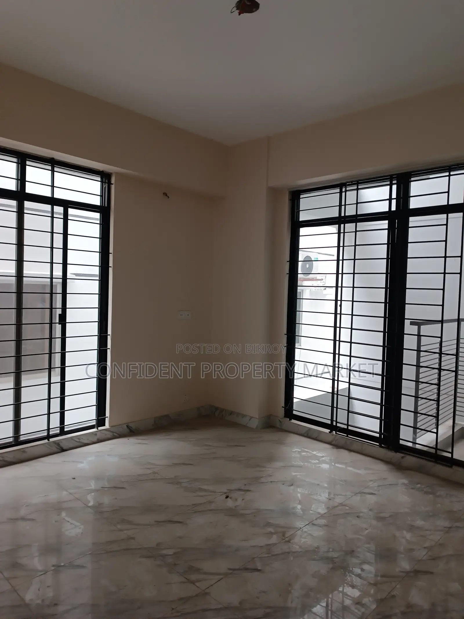 4-bedroom Apartment in Confident Property, Baridhara for Rent in Baridhara