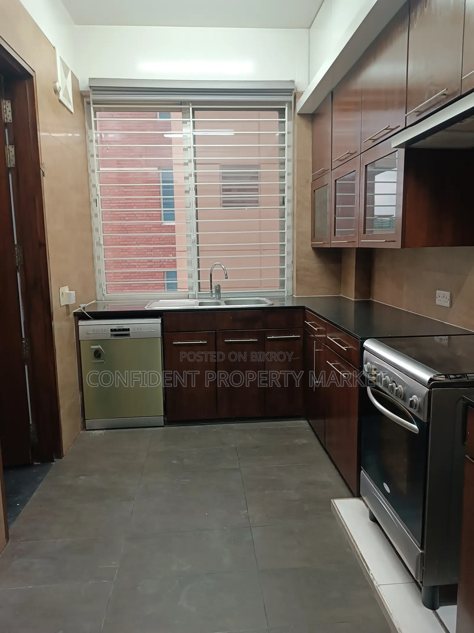 4-bedroom Apartment in Confident Property, Baridhara for Rent in Baridhara