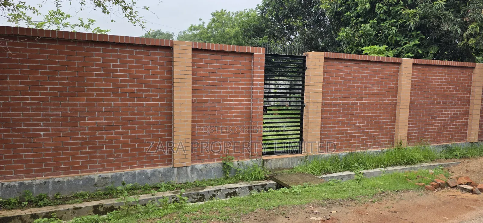 10 Katha plot for sale on 300 Feet Road. in Purbachal