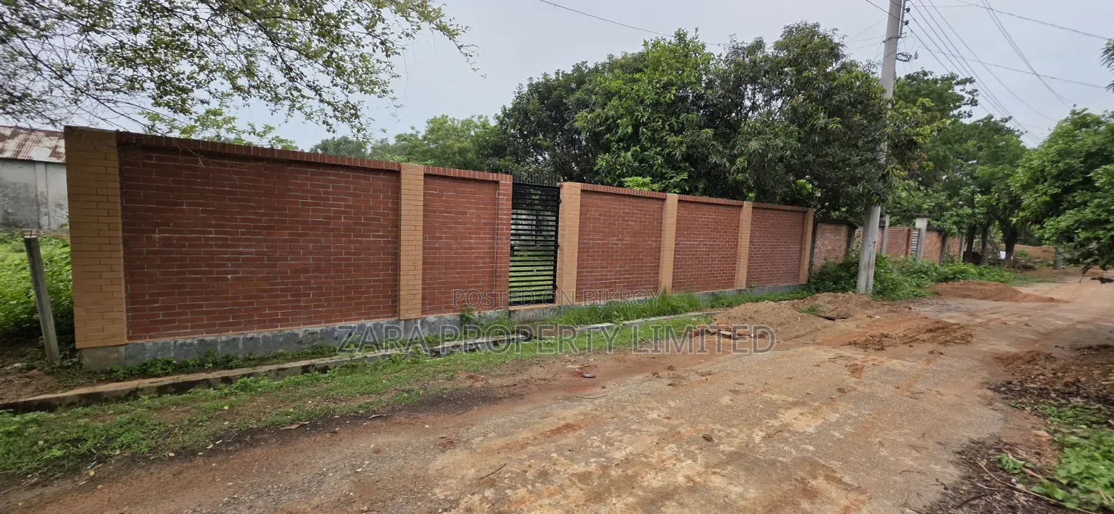 10 Katha plot for sale on 300 Feet Road. in Purbachal