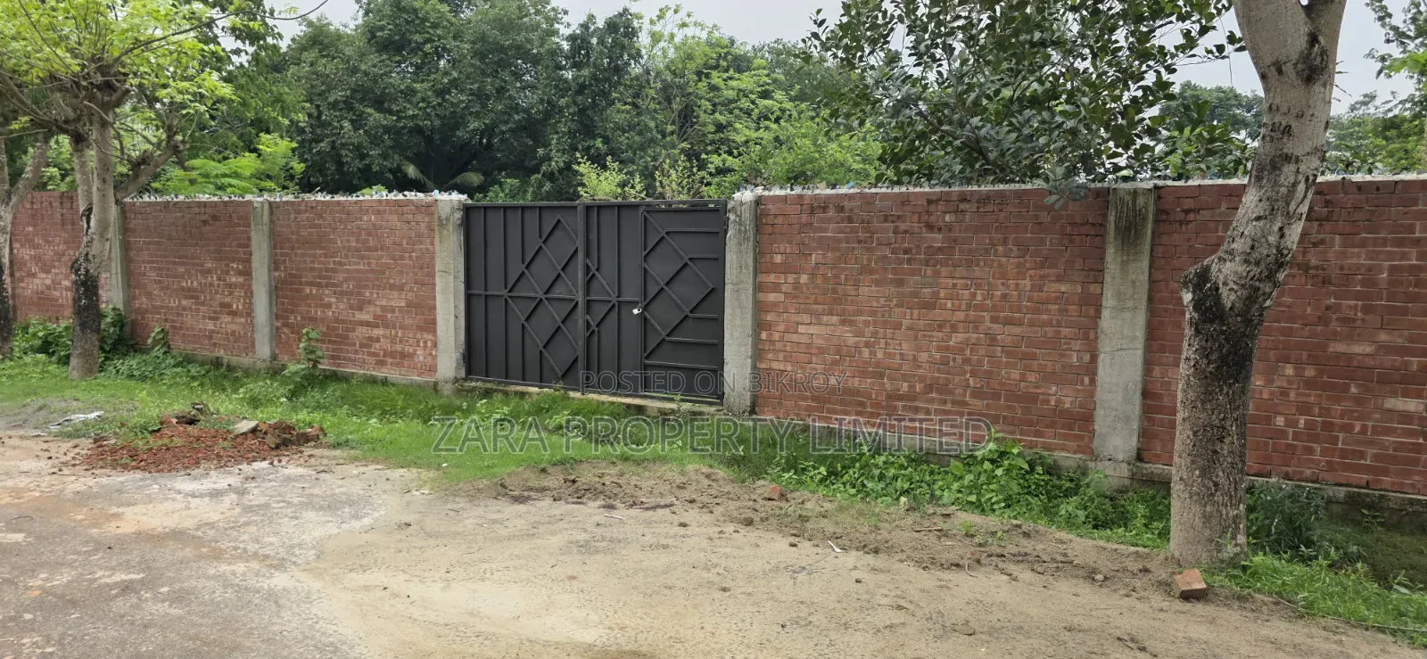 South-facing 3 Katha plot for sale in Sector 17. in Purbachal