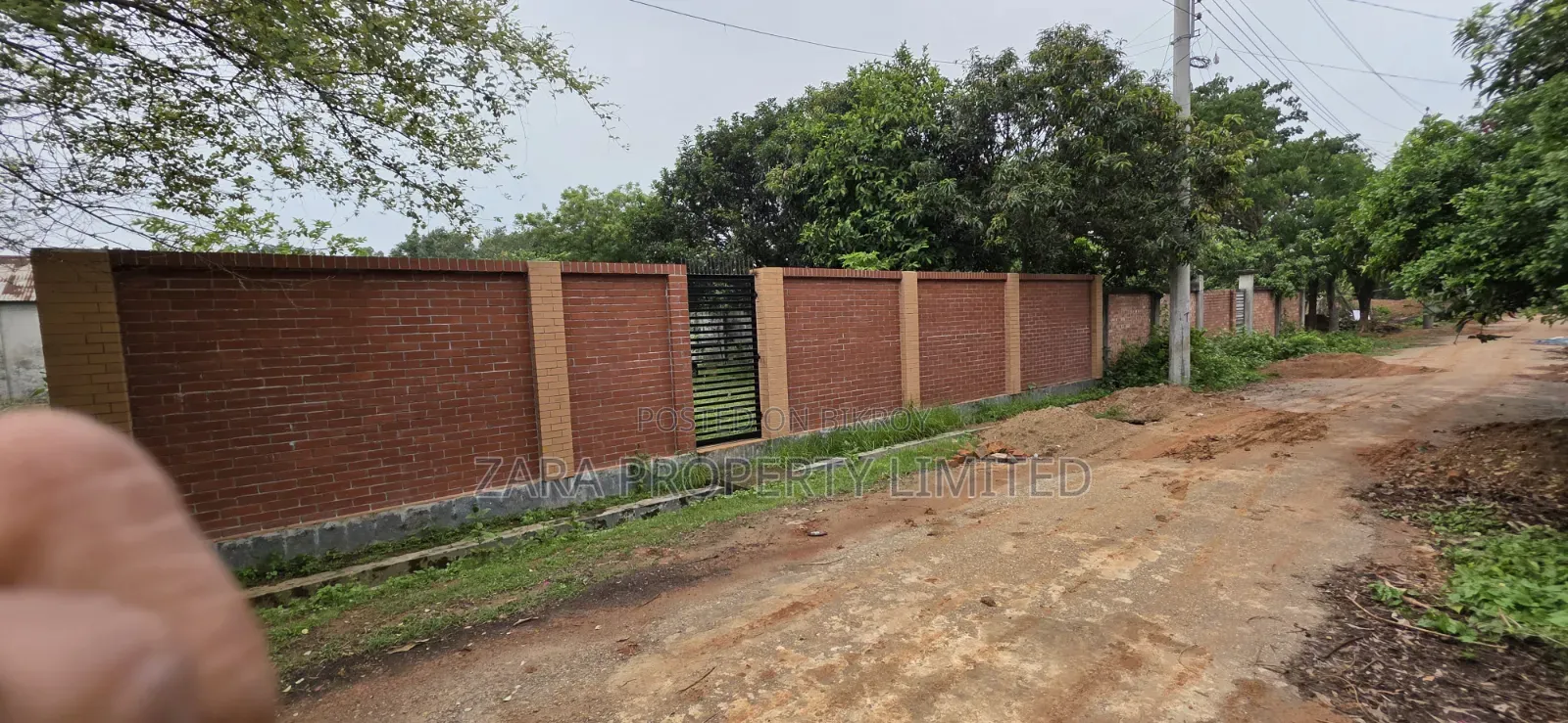 5 katha plot in Sector 17 north-facing. in Purbachal