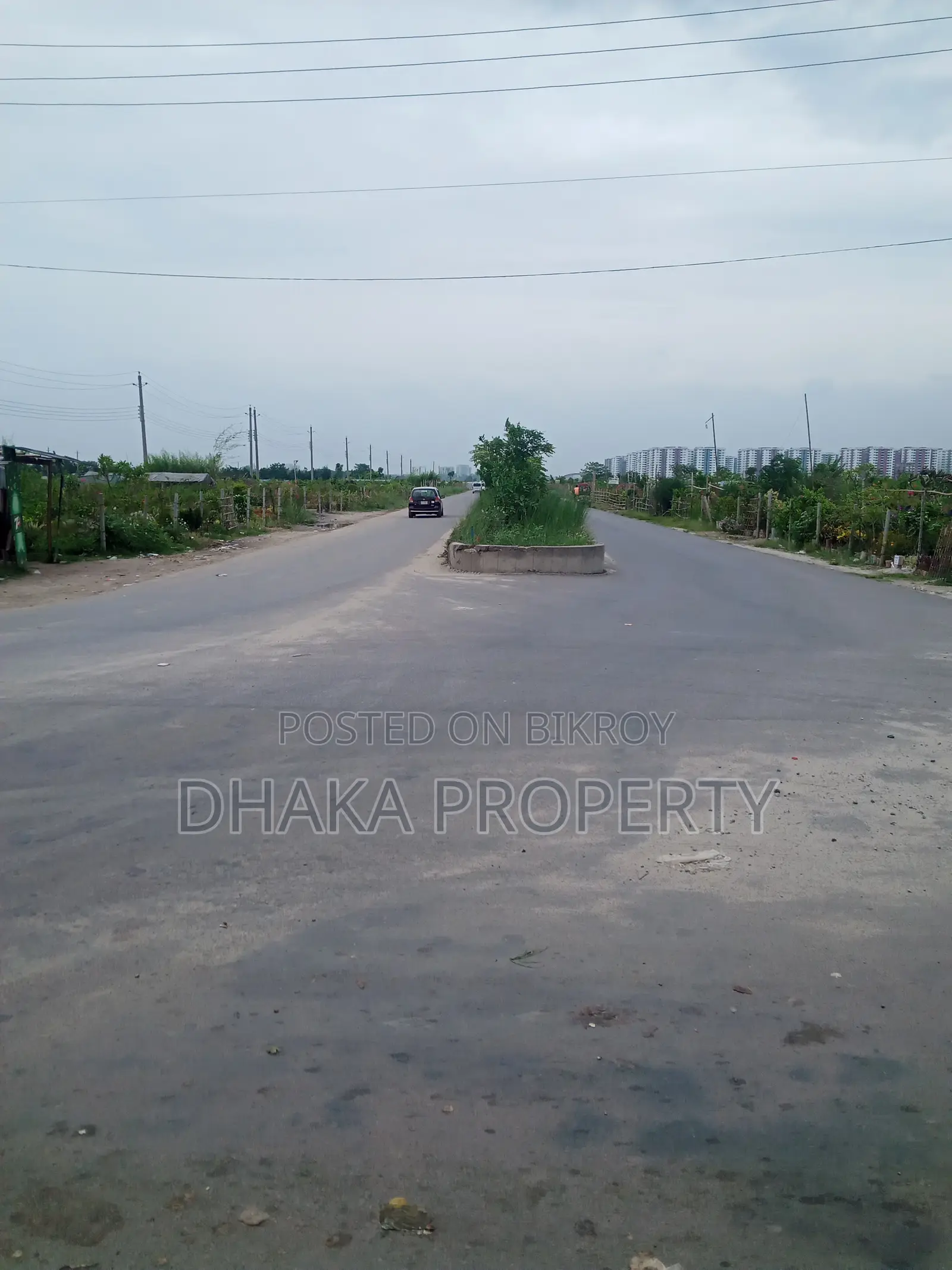 110ft Rd Zora 6 Katha North at Sector-17 /F in Uttara