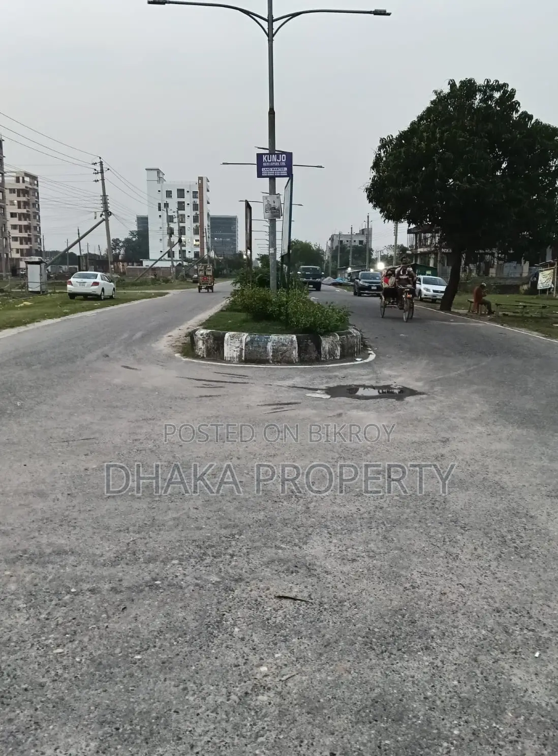Avenue Corner 3 Katha North at Sector-17/F in Uttara