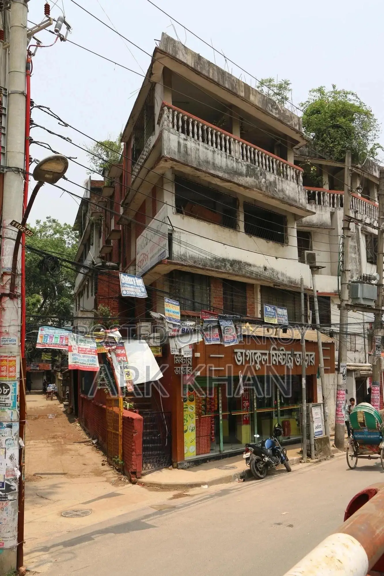 10-Bedroom House in Khilgaon for Sale in Khilgaon