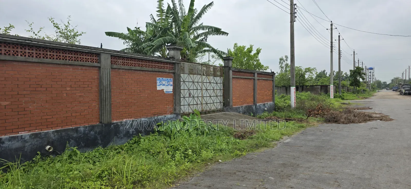 3 Katha plot in Sector 9 on 36-feet road for job holders. in Purbachal