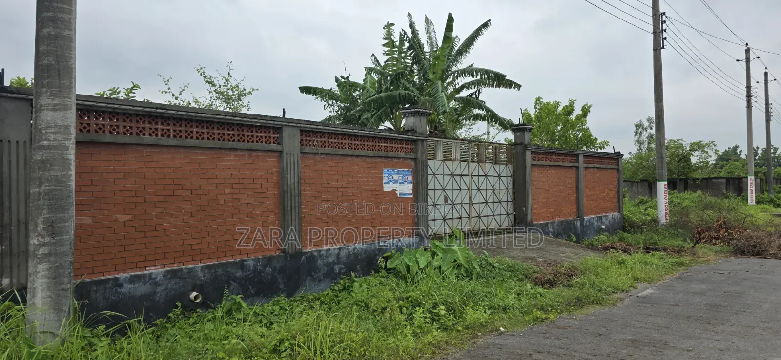 3 Katha plot in Sector 9 on 36-feet road for job holders. in Purbachal