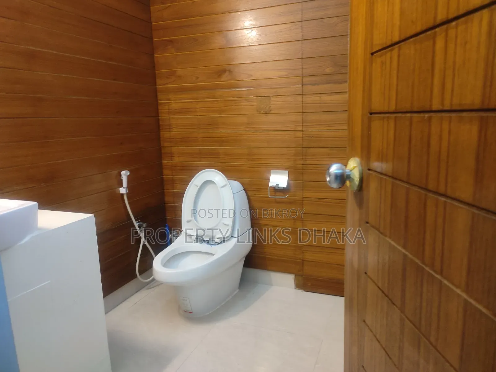 Furnished 4bdrm Apartment in Property Links Dhaka, Gulshan for Rent in Gulshan