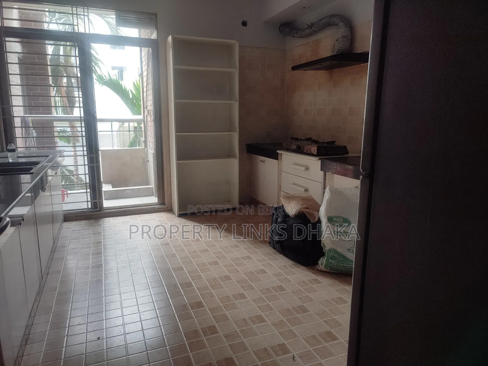 Furnished 4bdrm Apartment in Property Links Dhaka, Gulshan for Rent in Gulshan