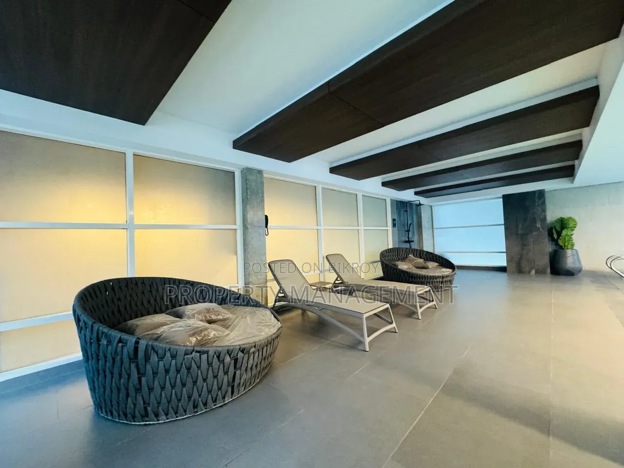 Furnished 4bdrm Apartment in Inster, Gulshan for Rent in Gulshan