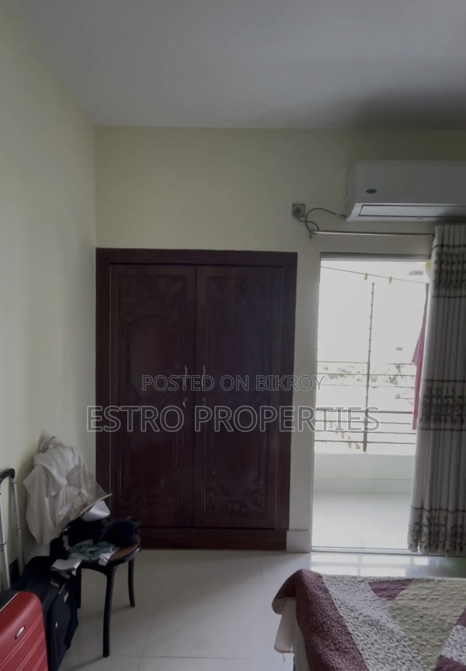 Furnished 3-bedroom Apartment in Ahsan Ahmed Road, Khulna Sadar for sale in Khulna Sadar