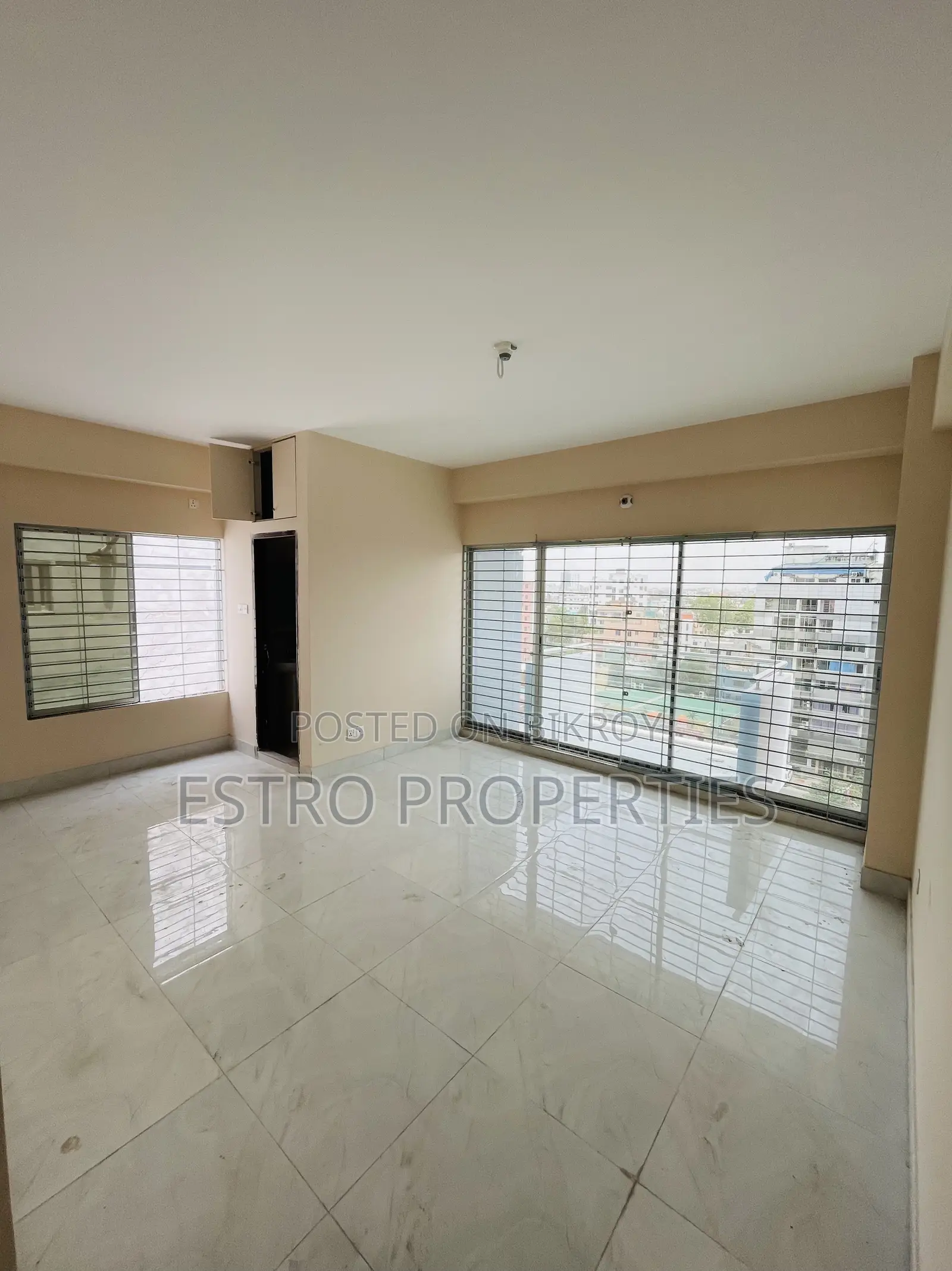 3bdrm Apartment in Khulna Sadar for Sale in Khulna Sadar
