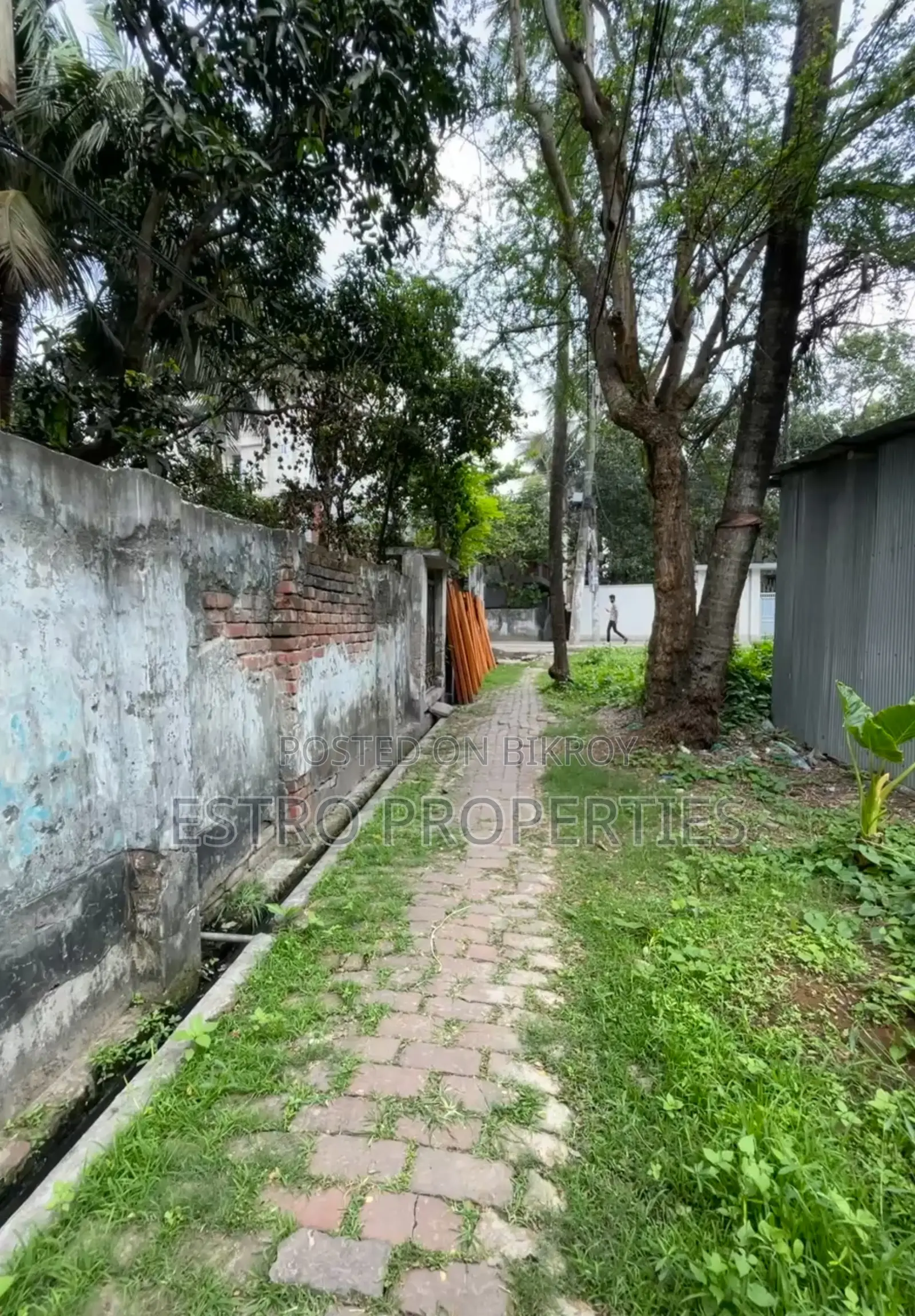 2.5 Katha land for sale at Haji Ismail Road, Khulna, 36 Lakh per Katha in Khulna Sadar