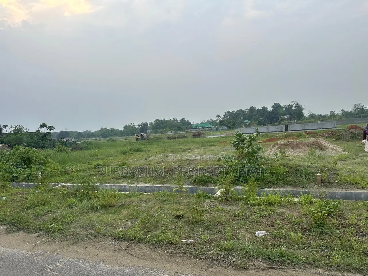 3 Katha plot for sale on 75 feet avenue in Sector 15, Purbachal. in Purbachal