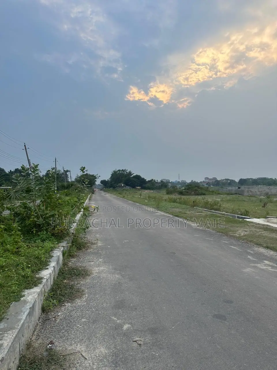 3 Katha plot for sale on 75 feet avenue in Sector 15, Purbachal. in Purbachal