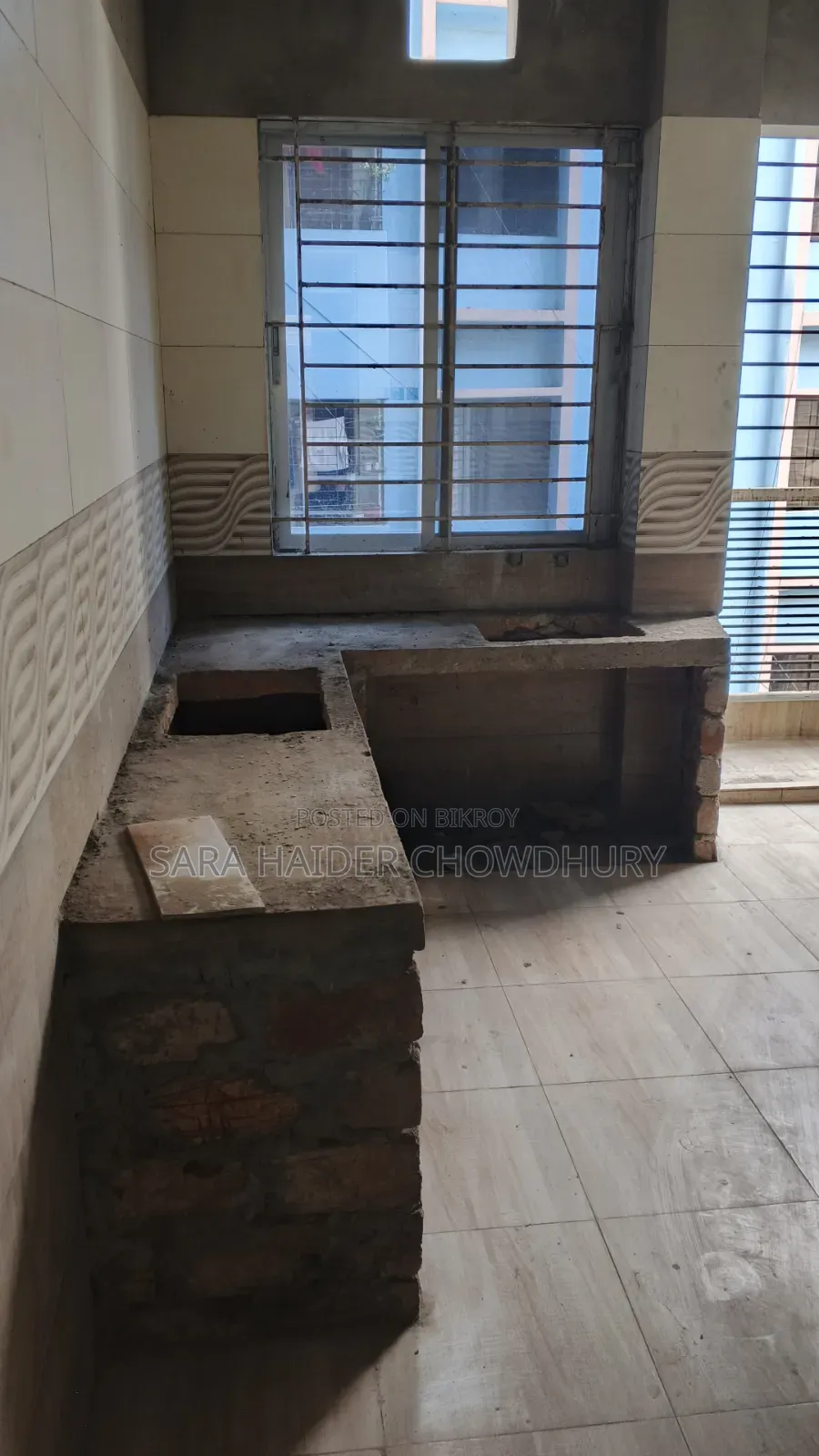 Furnished 4-bedroom Apartment in Hazaribagh for Sale in Hazaribagh
