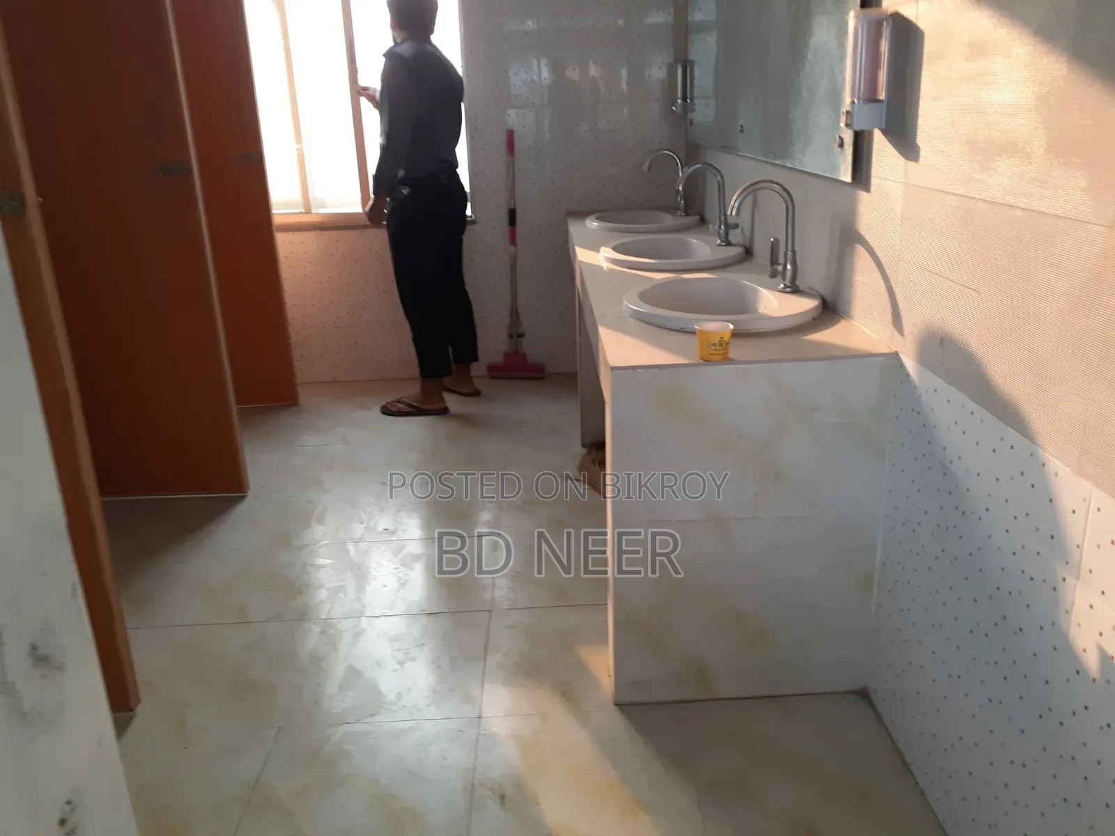 2200 Sq Ft Office Space Rent In Gulshan in Gulshan