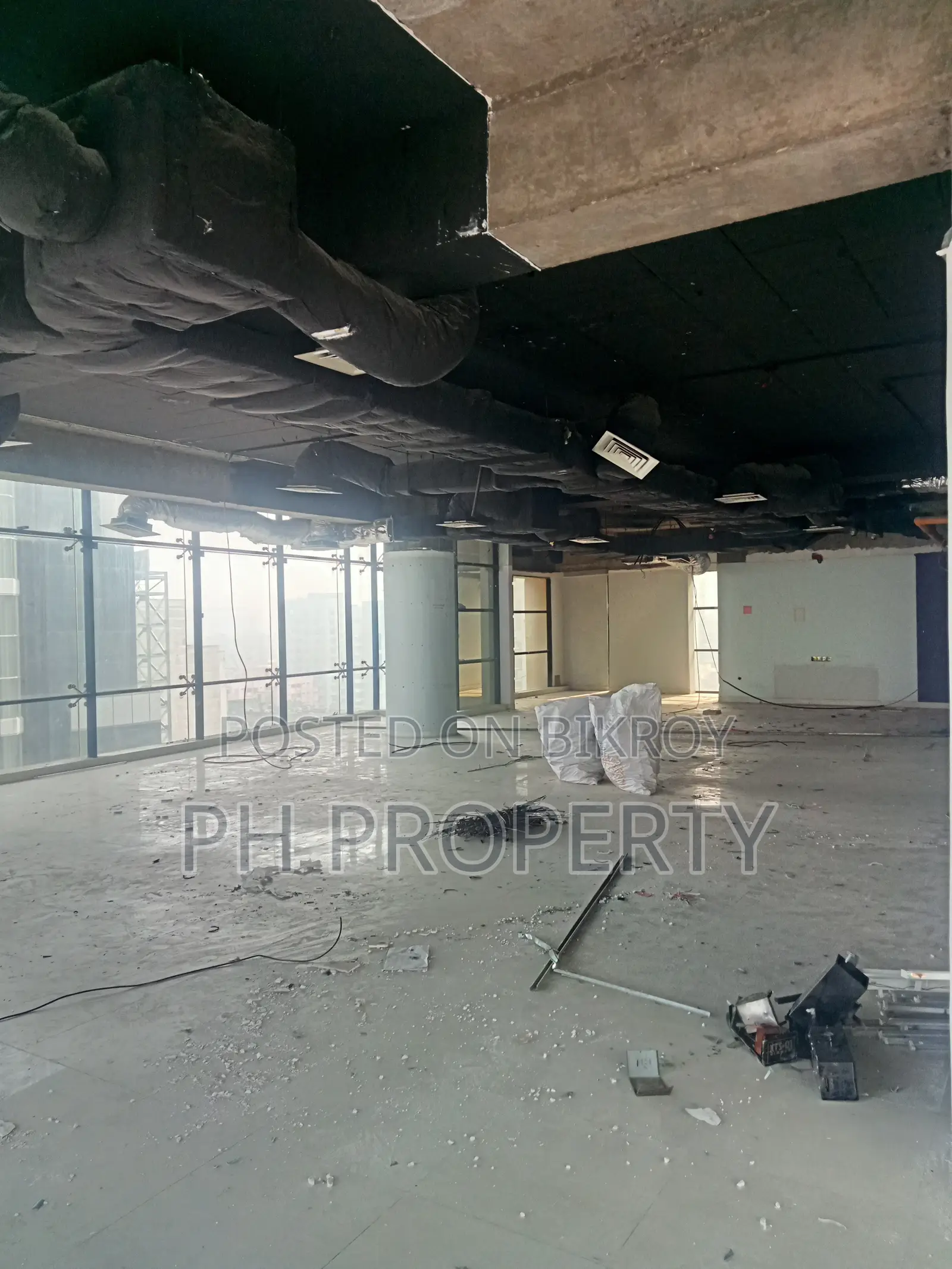 6200 SQFT Commercial Space Knocking You | Gulshan Ave. in Gulshan