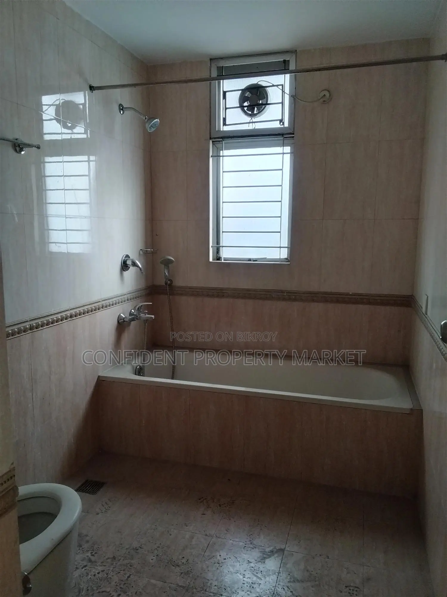 4bdrm Apartment in Baridhara for Sale in Baridhara