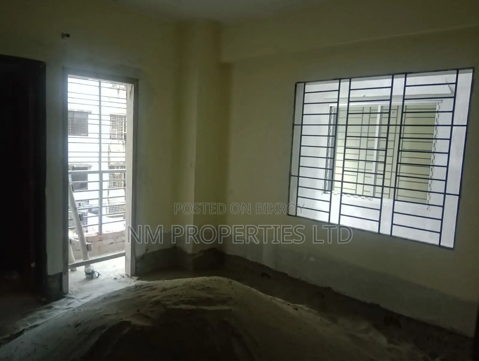 Furnished 3bdrm Apartment in Mirpur for Sale in Mirpur