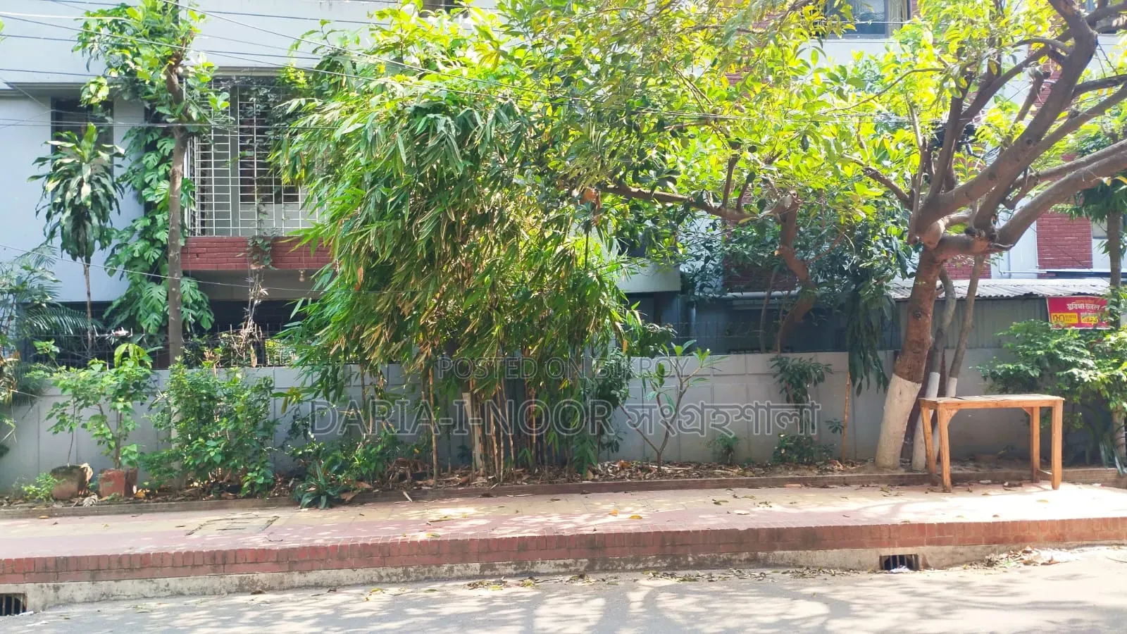 12bdrm House in June 02, Dhanmondi for Sale in Dhanmondi