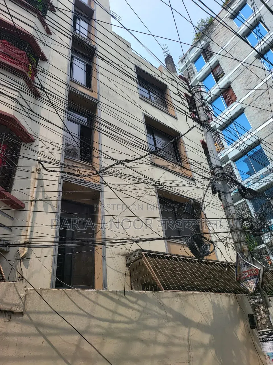 10bdrm House in June 8, Dhanmondi for Sale in Dhanmondi