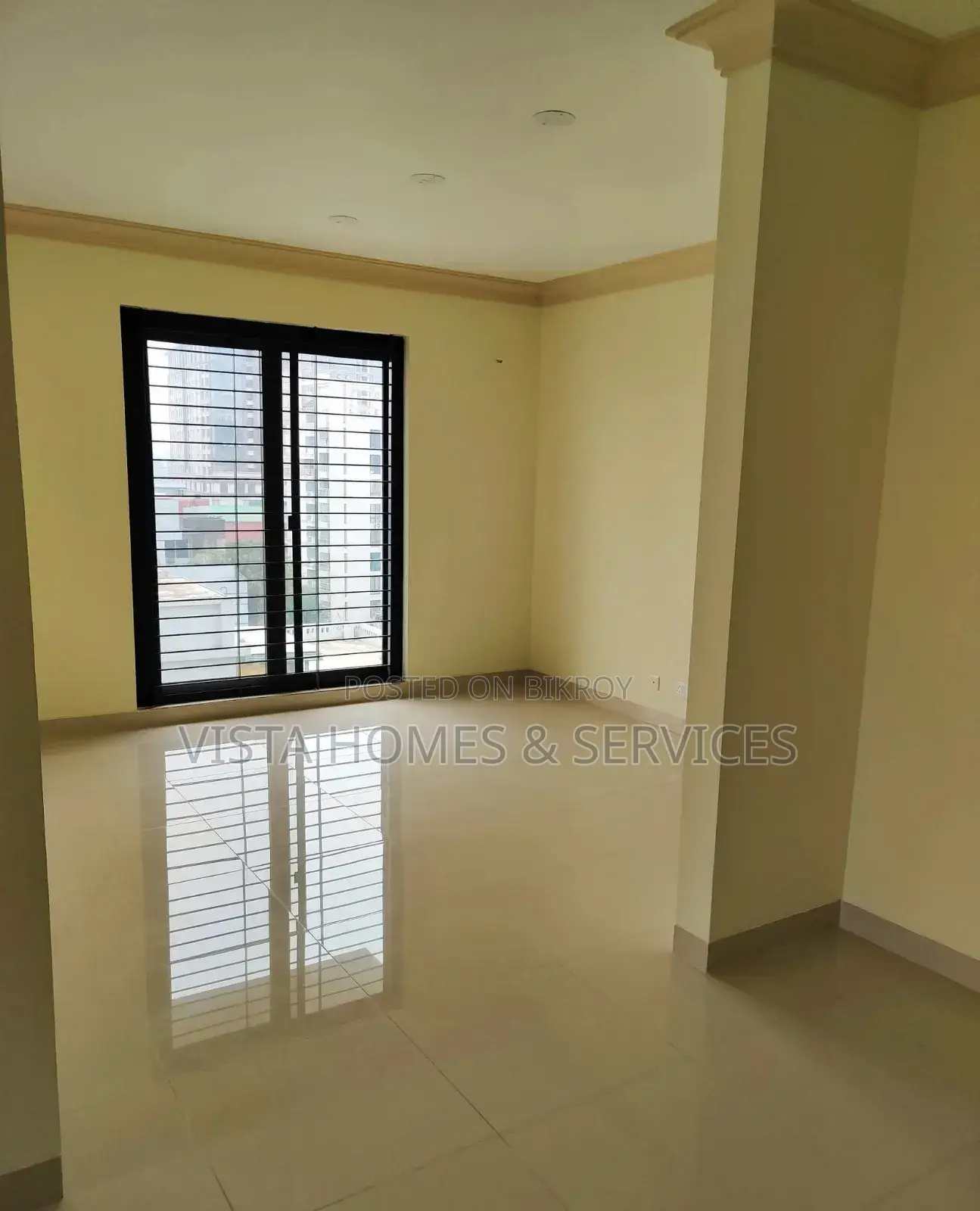 1950 Sft. For Rented Office/Residence at Gulshan-1 in Gulshan