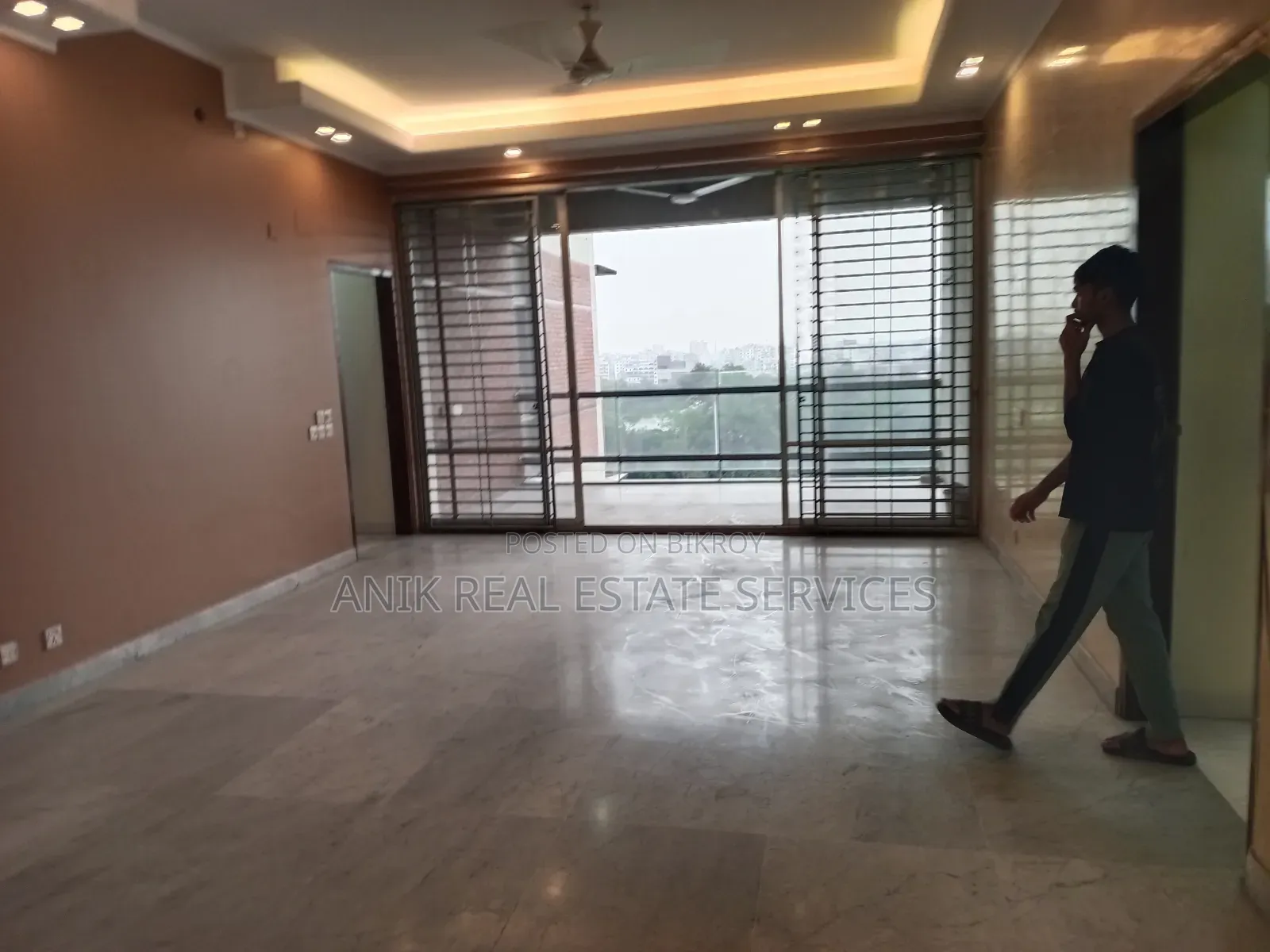 4-bedroom Apartment in Anik Real Estate, Gulshan for Rent in Gulshan