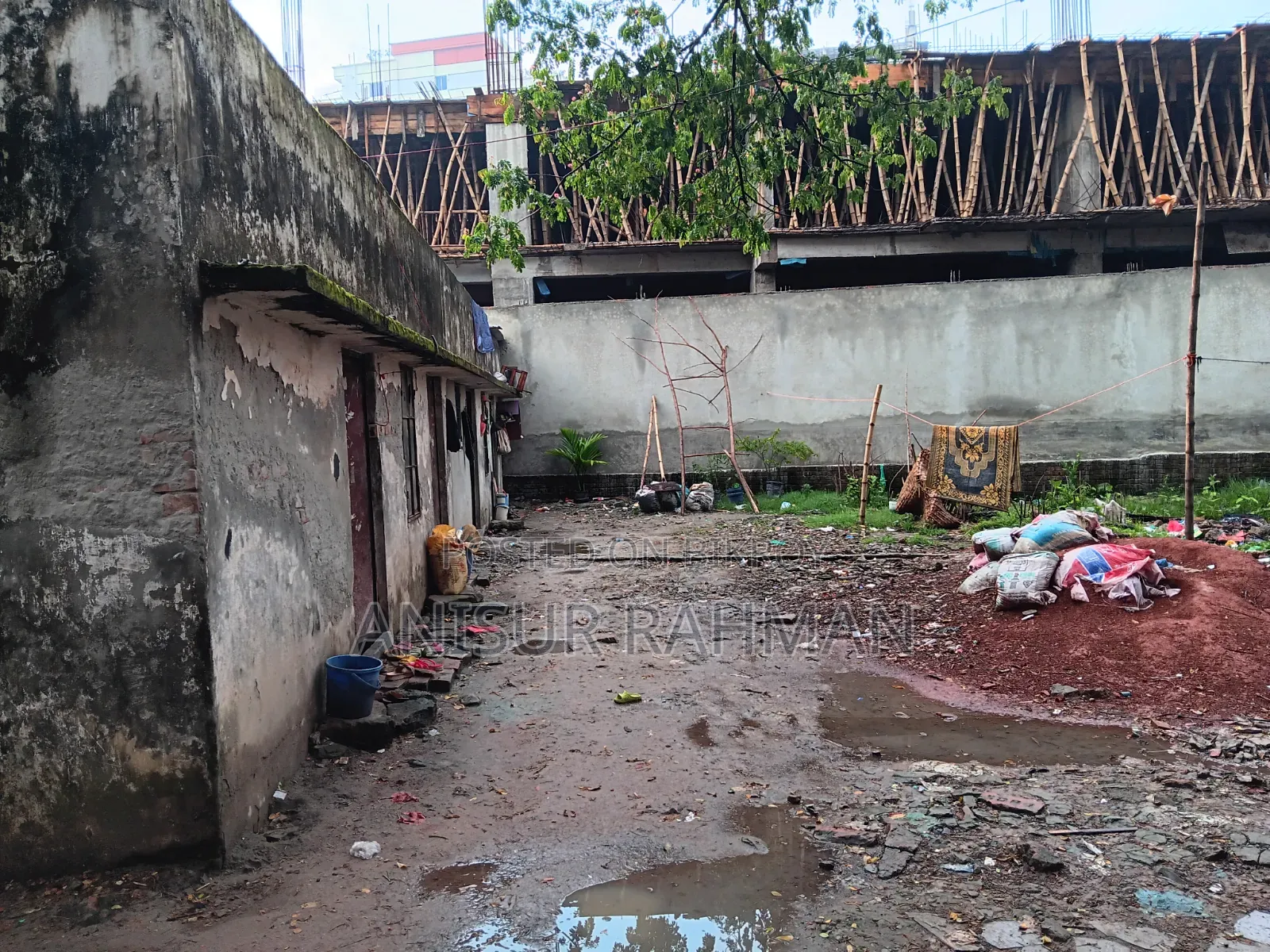 Land for Sale in Banasree