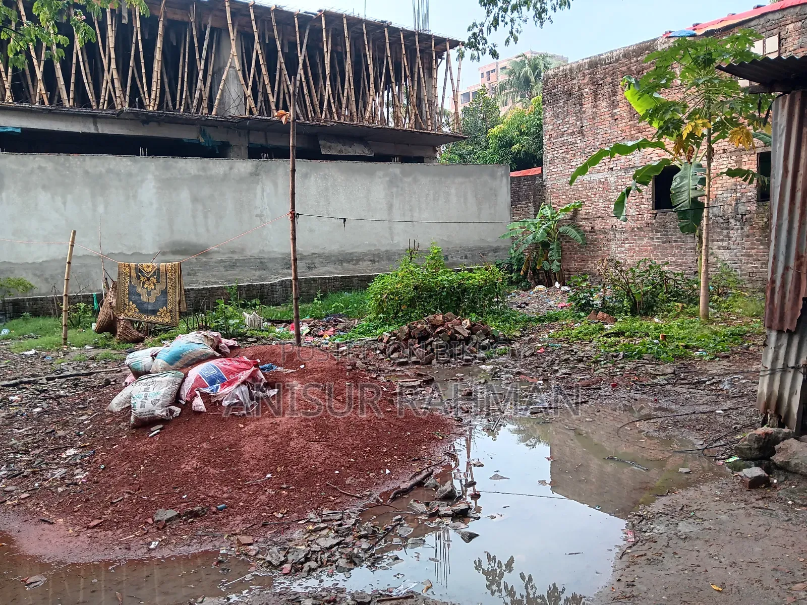 Land for Sale in Banasree