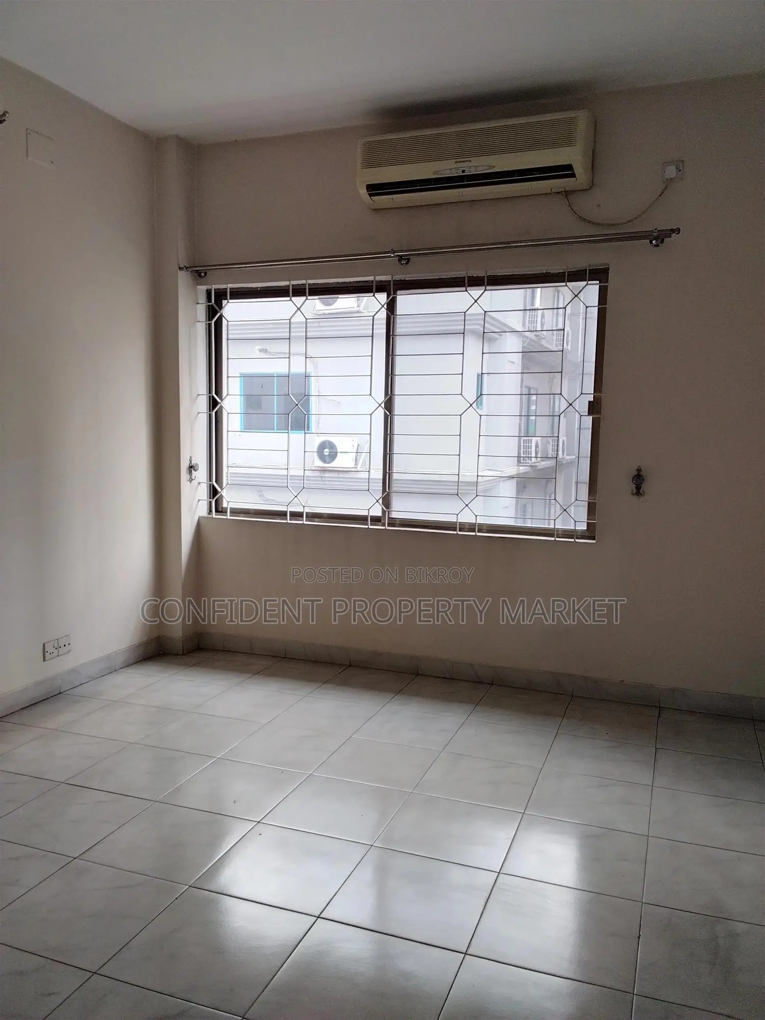 4bdrm Apartment in Baridhara for Sale in Baridhara