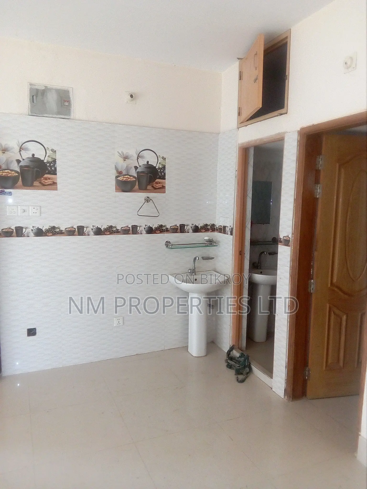 Furnished 3bdrm Apartment in Mirpur for Sale in Mirpur